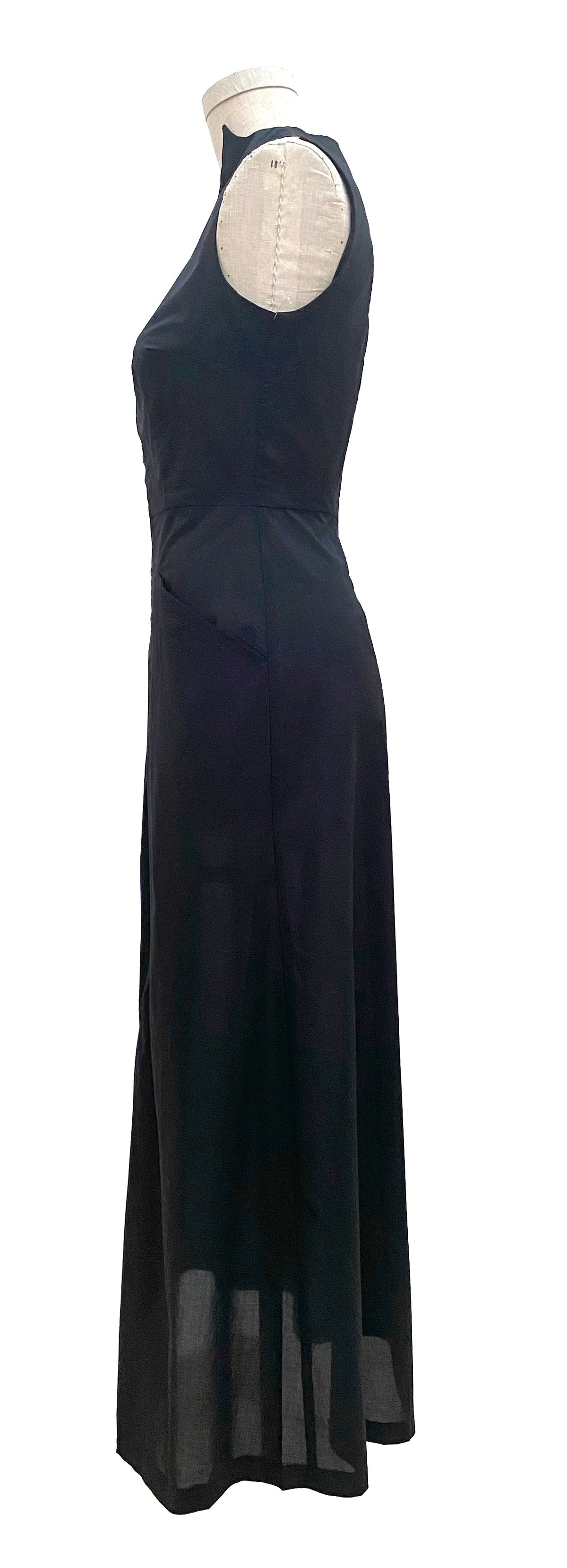 Image of swift maxi in black