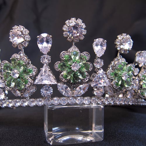 Image of Juniper tiara