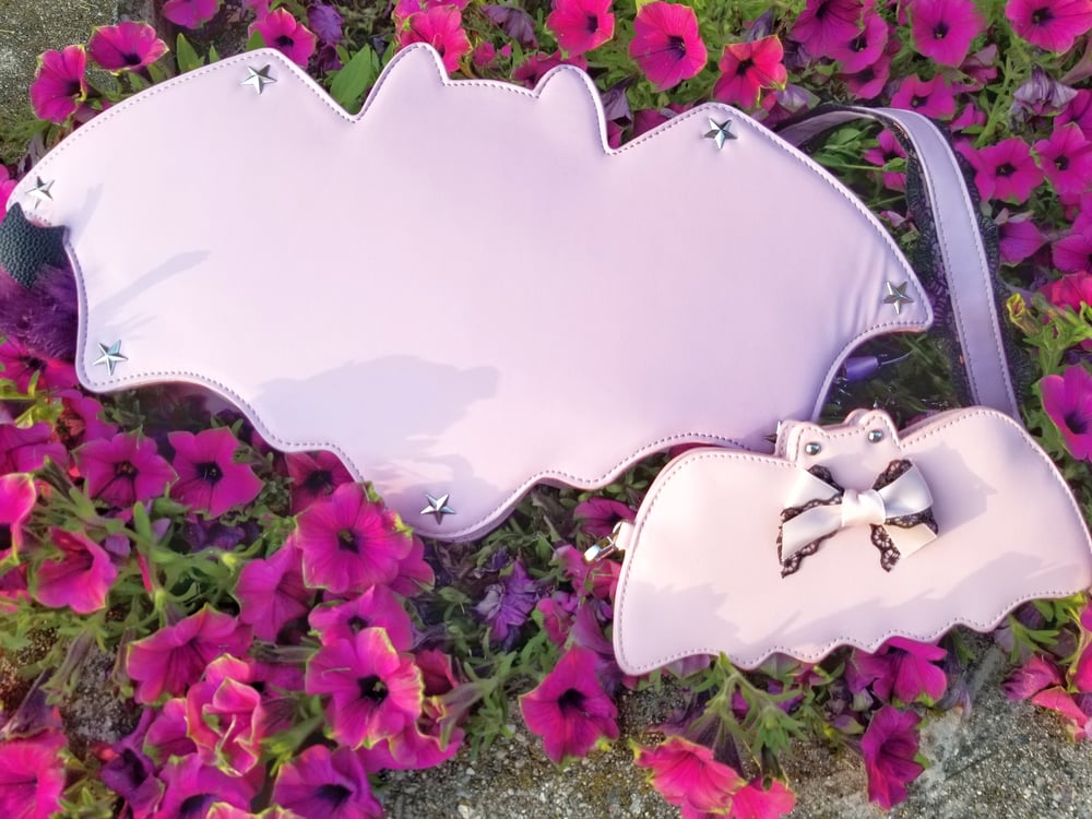 Image of FLAWED BAGS - FINAL AVAILABILITY Pastel Large Bat Purses