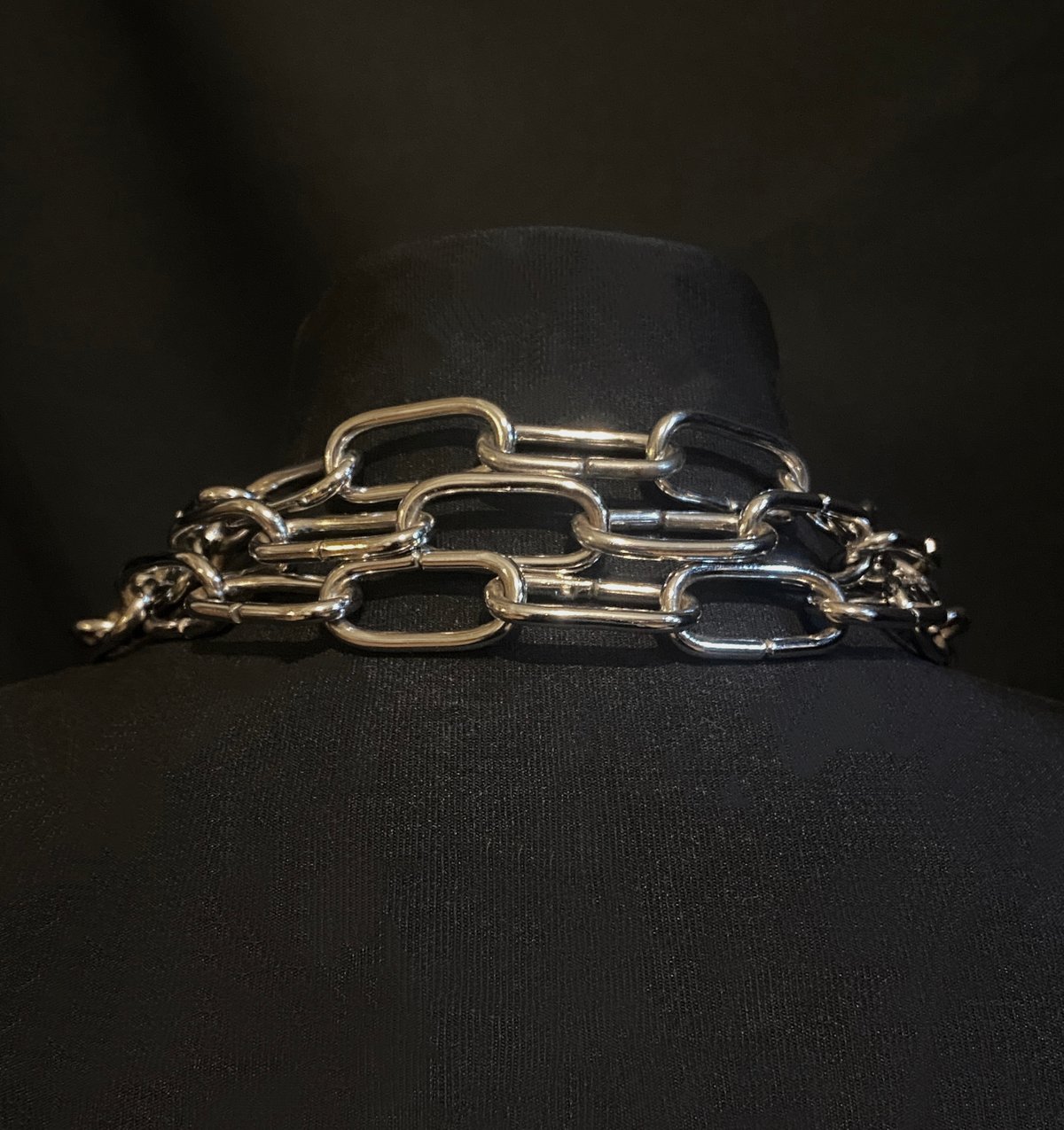 Silver triple chain ring necklace 