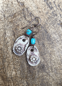 Image 5 of Floral earrings / n43