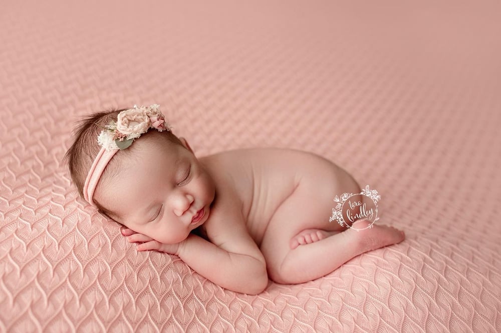Image of Mia beanbag backdrop in Pink