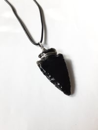 Image 3 of Obsidian arrow head