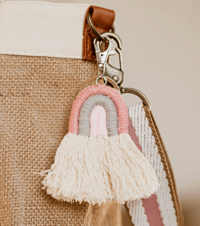 MACROME RAINBOW KEYCHAIN