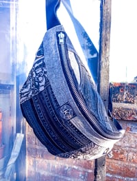 Image 1 of CROSSBODY/HIP BAG "ripped denim"