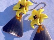 Image of Day Lily Gold Earrings