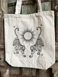 Image 4 of Tote bag tiger 