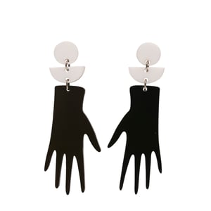 Image of Pendientes Mano (Sold Out)