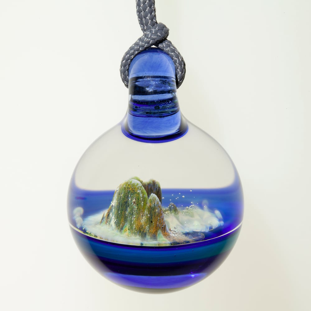 Image of Desert Island Pendy 2-2022