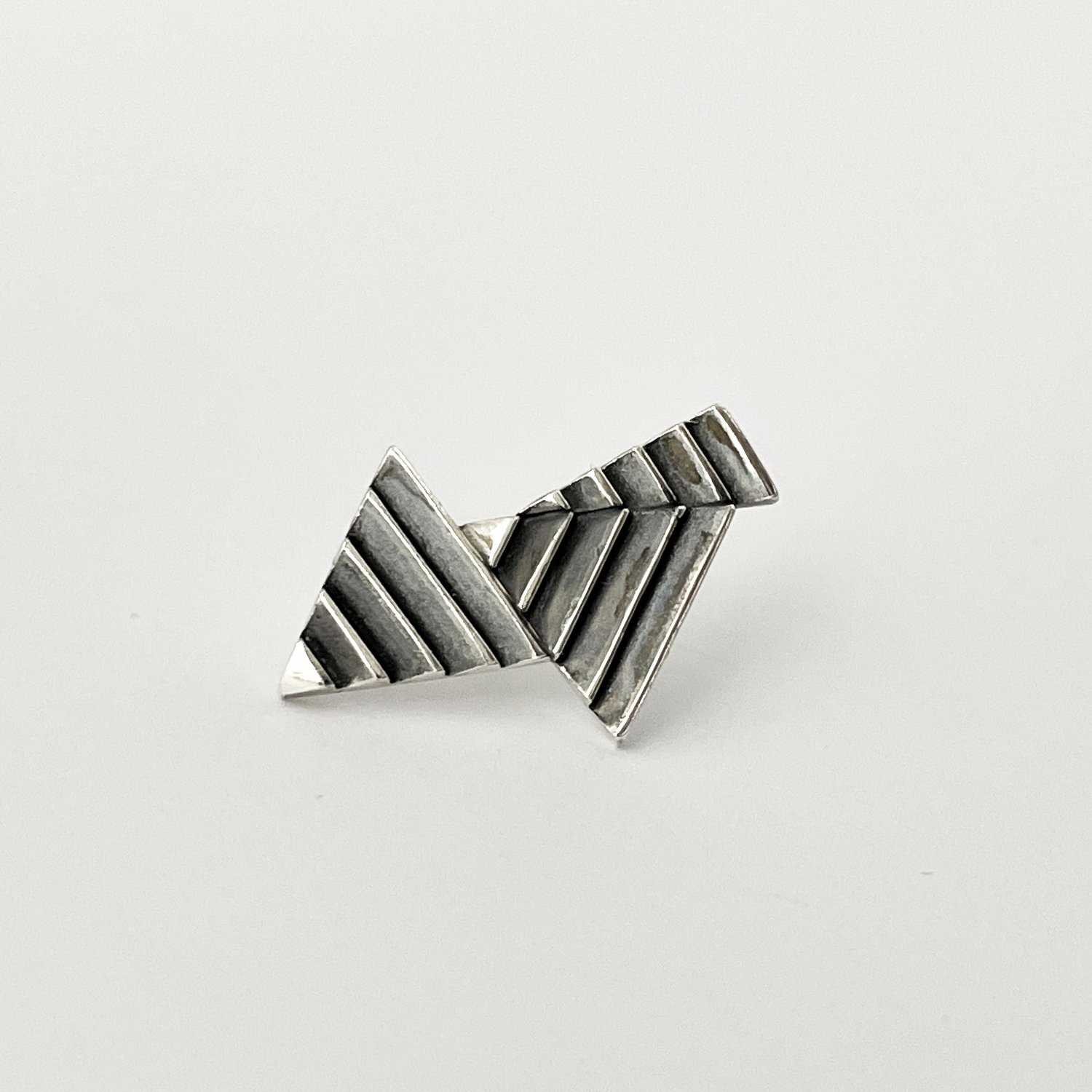 Image of Delta Echos Lapel Pin