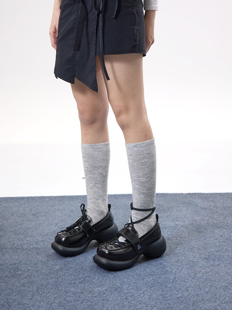 Image of Black lace-up  platform shoes"Stand Trap"  
