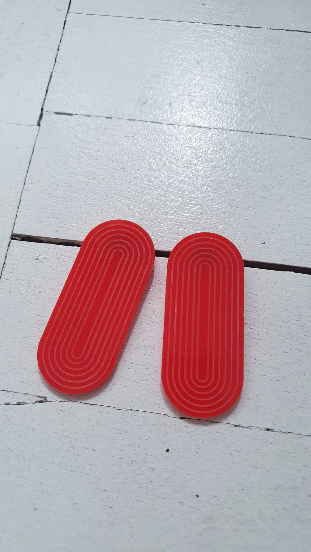 RDEČI uhani GOTIK .1 // steel RED earrings GOTIK .1
