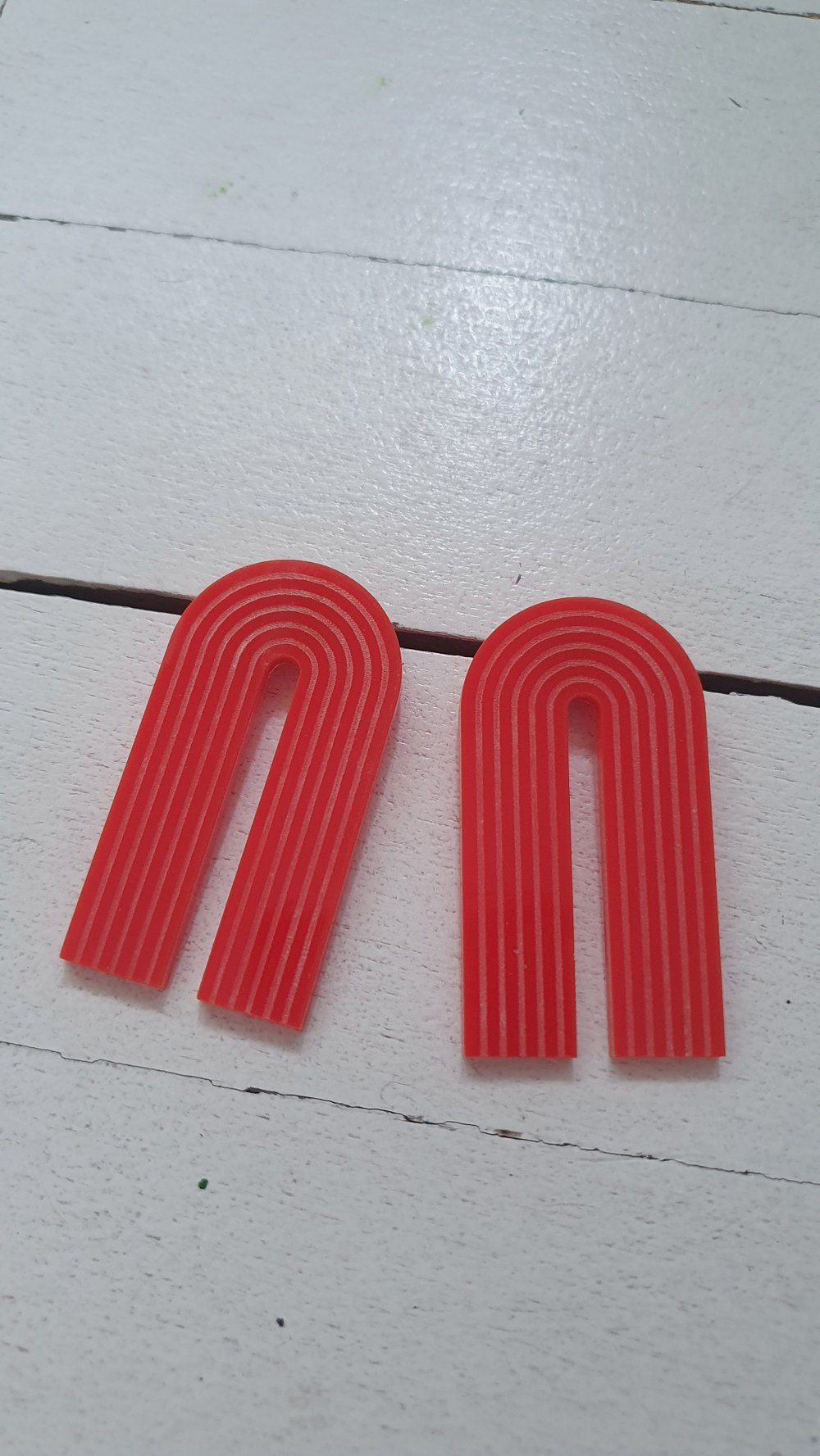 RDEČI uhani GOTIK .2 // steel RED earrings GOTIK .2