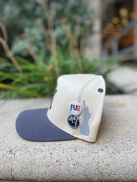 Image 2 of Yankee “ Never Lose” SnapBackHut Cream Grey Brim