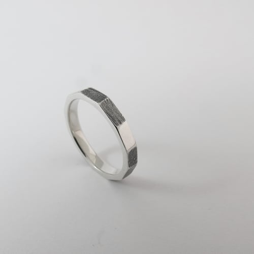 Image of Gneiss Facet Ring