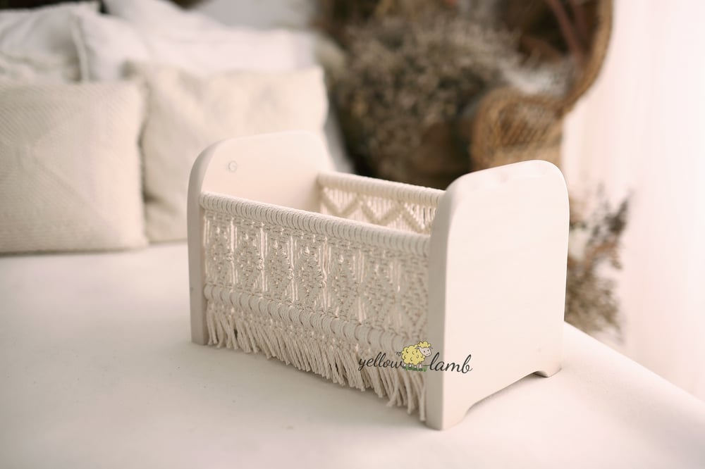 Image of « cream macrame bed - 3 mm twine - pre order »