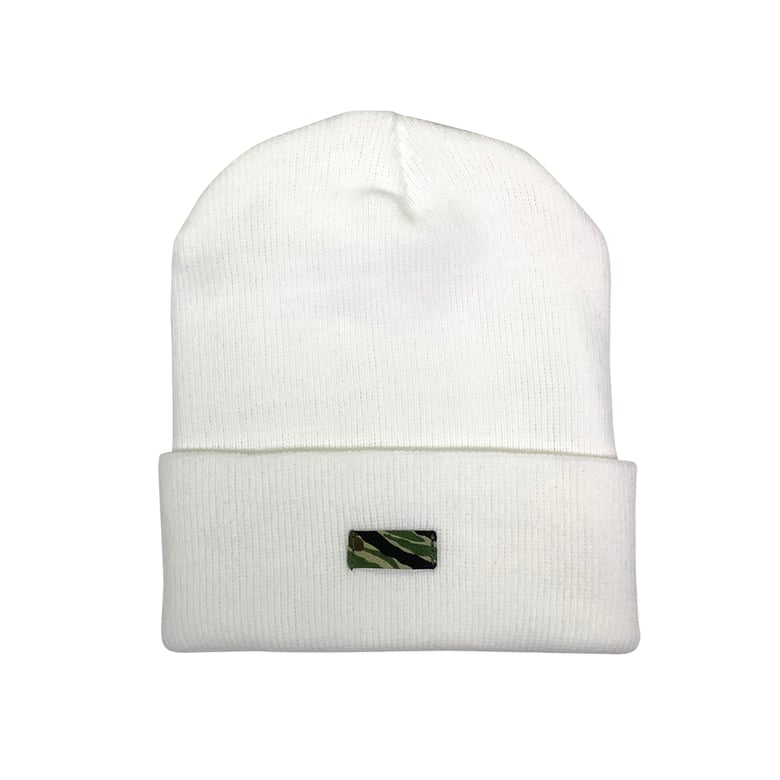 Image of DOMEstics. Skully Camo patch (White)