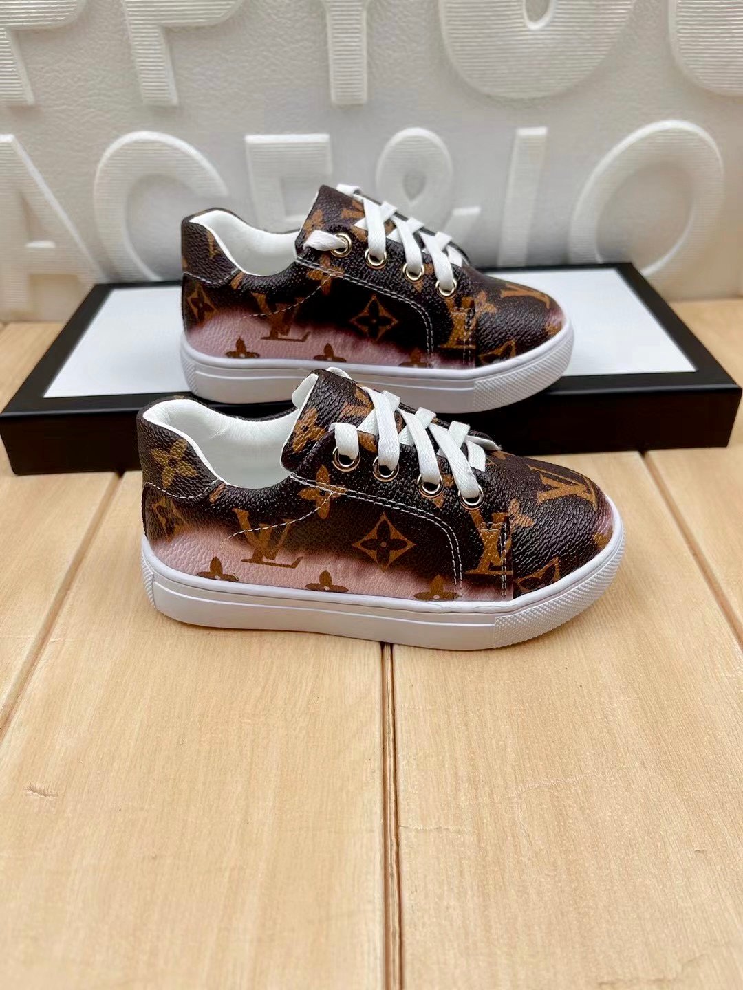 louis vuitton kidswear shoes