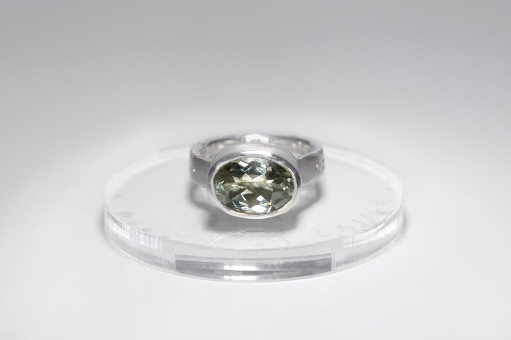 Image of "Growing happiness" silver ring with prasiolite  · EXCITATA FORTUNA  ·