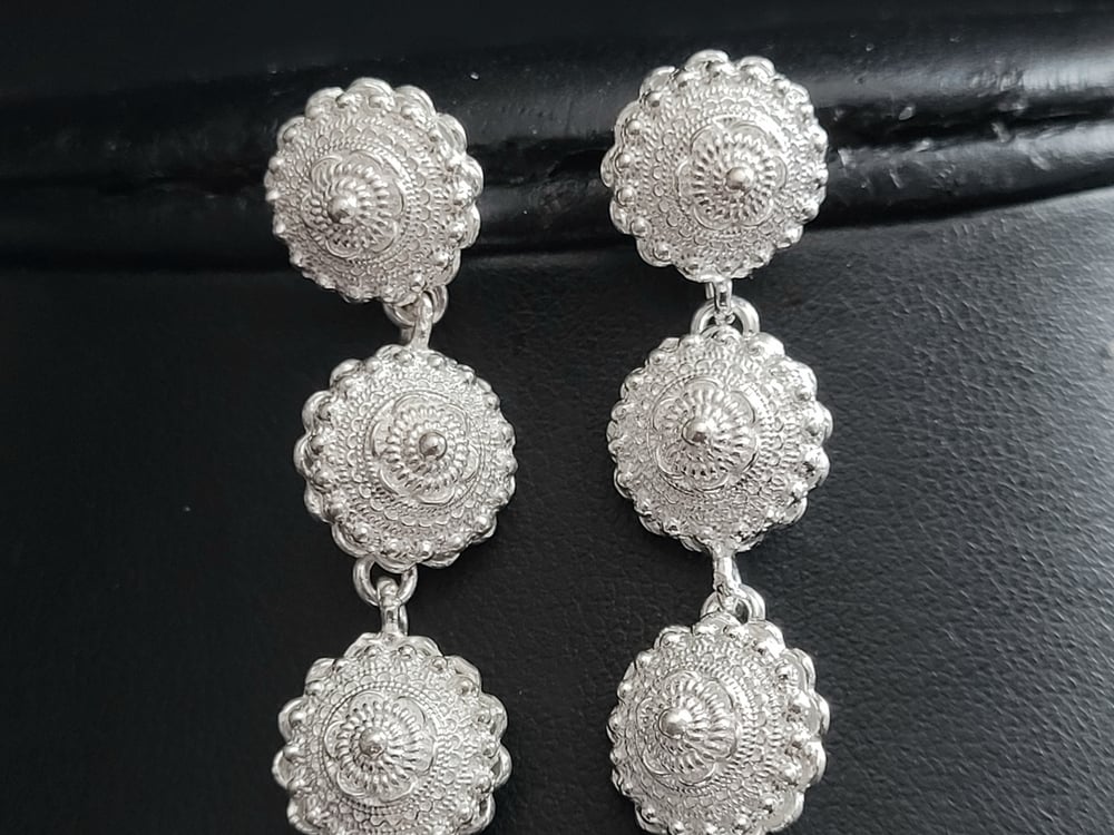 NP015 Drop Earrings