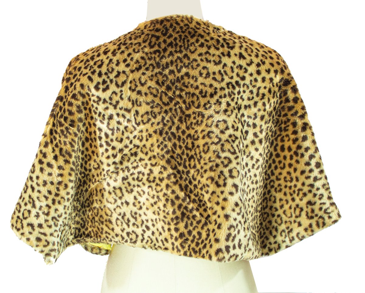 Image of Leopard faux fur bolero