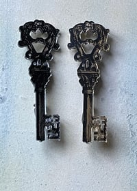 Image 3 of Victorian Key Brooch 
