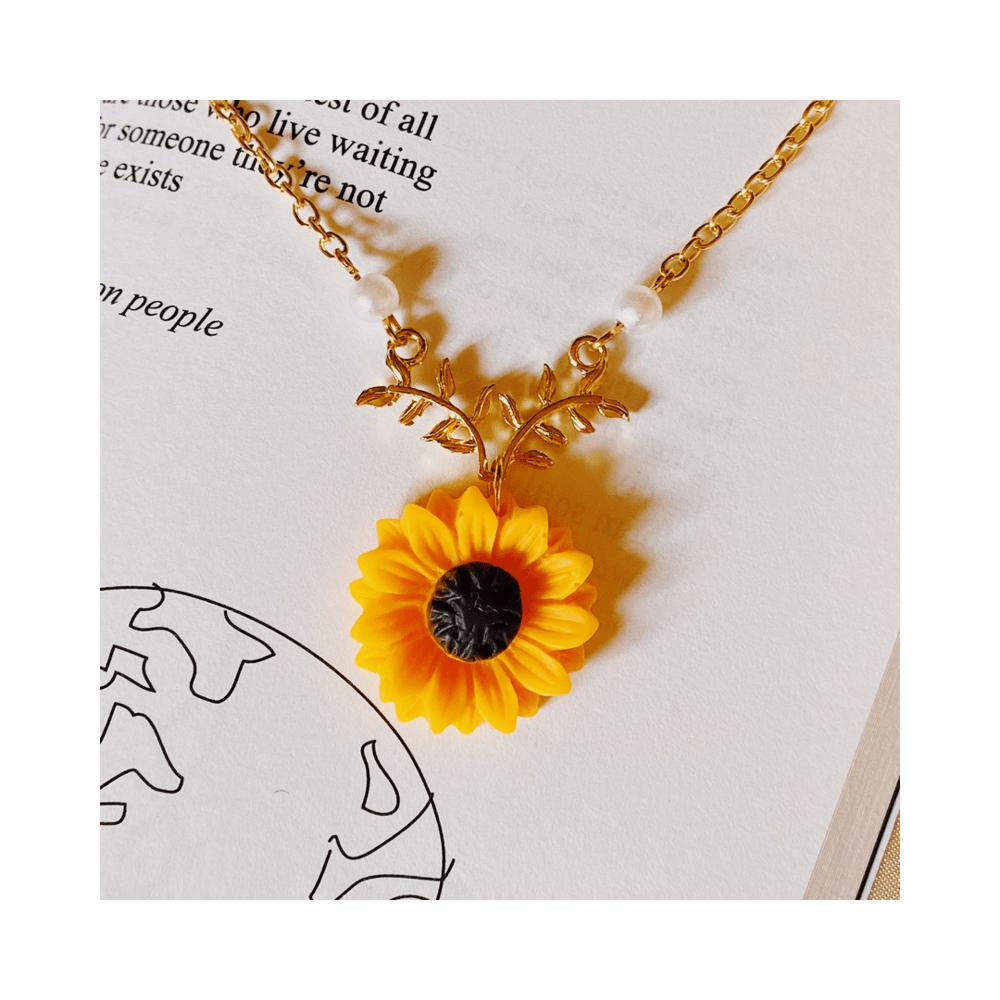 Image of Sol Flower Necklace