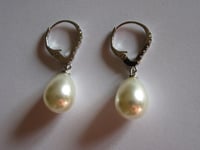 Image 5 of Kate Middleton Duchess of Cambridge Inspired Replikate Yellow Rose Gold Silver Pearl Drop Earrings