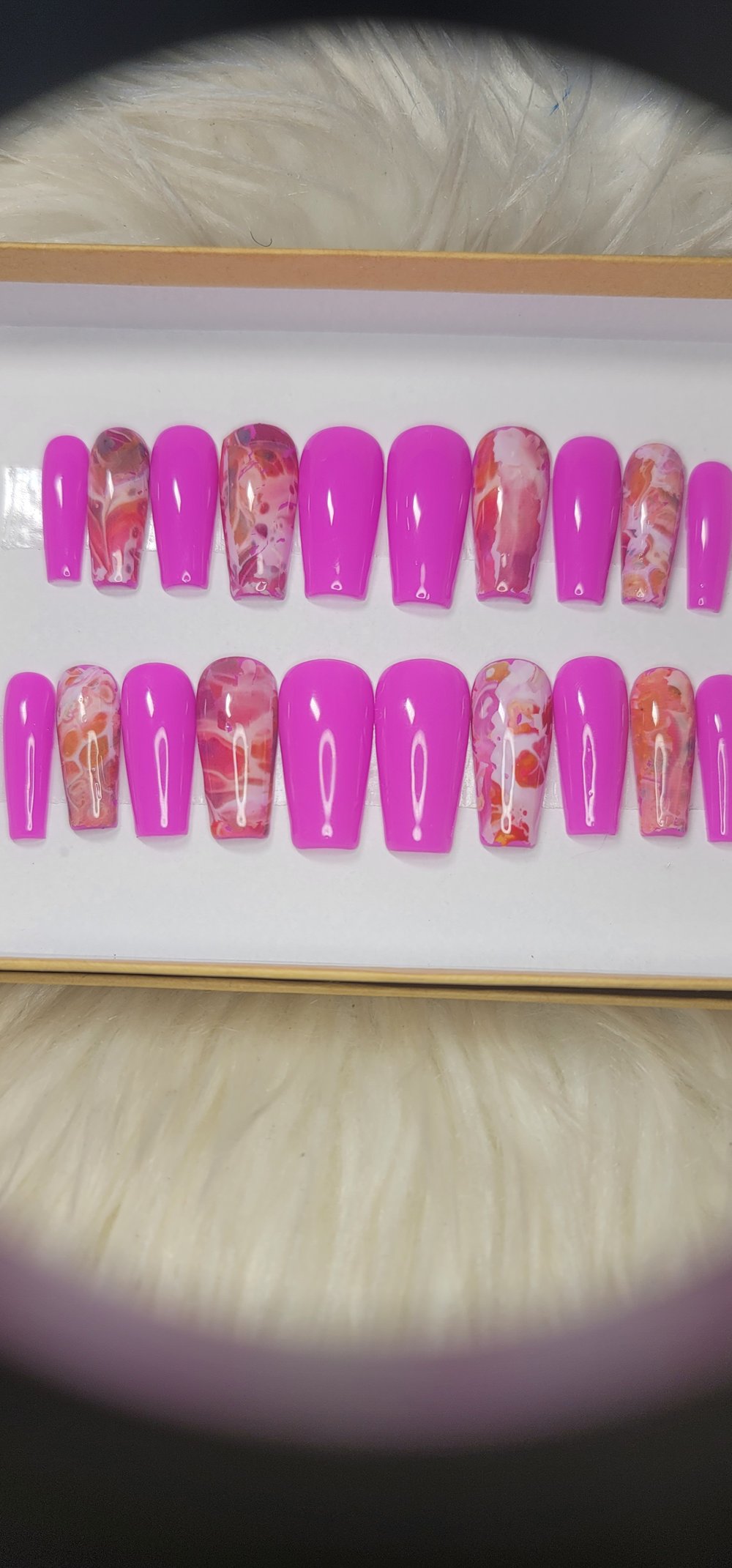 Image of Twisted pink