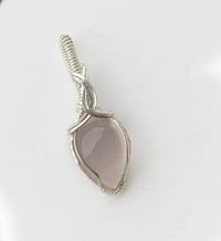 Image 2 of Rose Quartz (1)