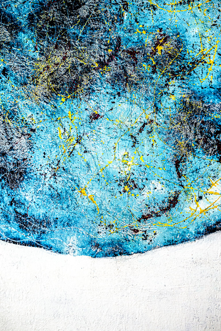 Looking In Image 3