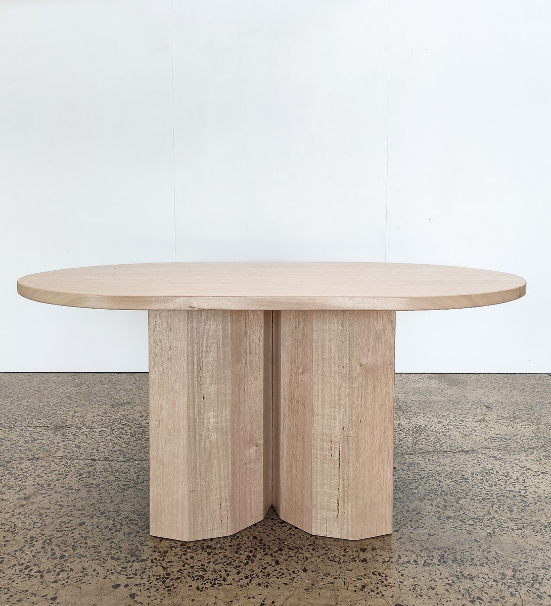 Curve Dining Table / Opaque Handcrafted