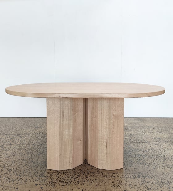 Image of Curve Dining Table