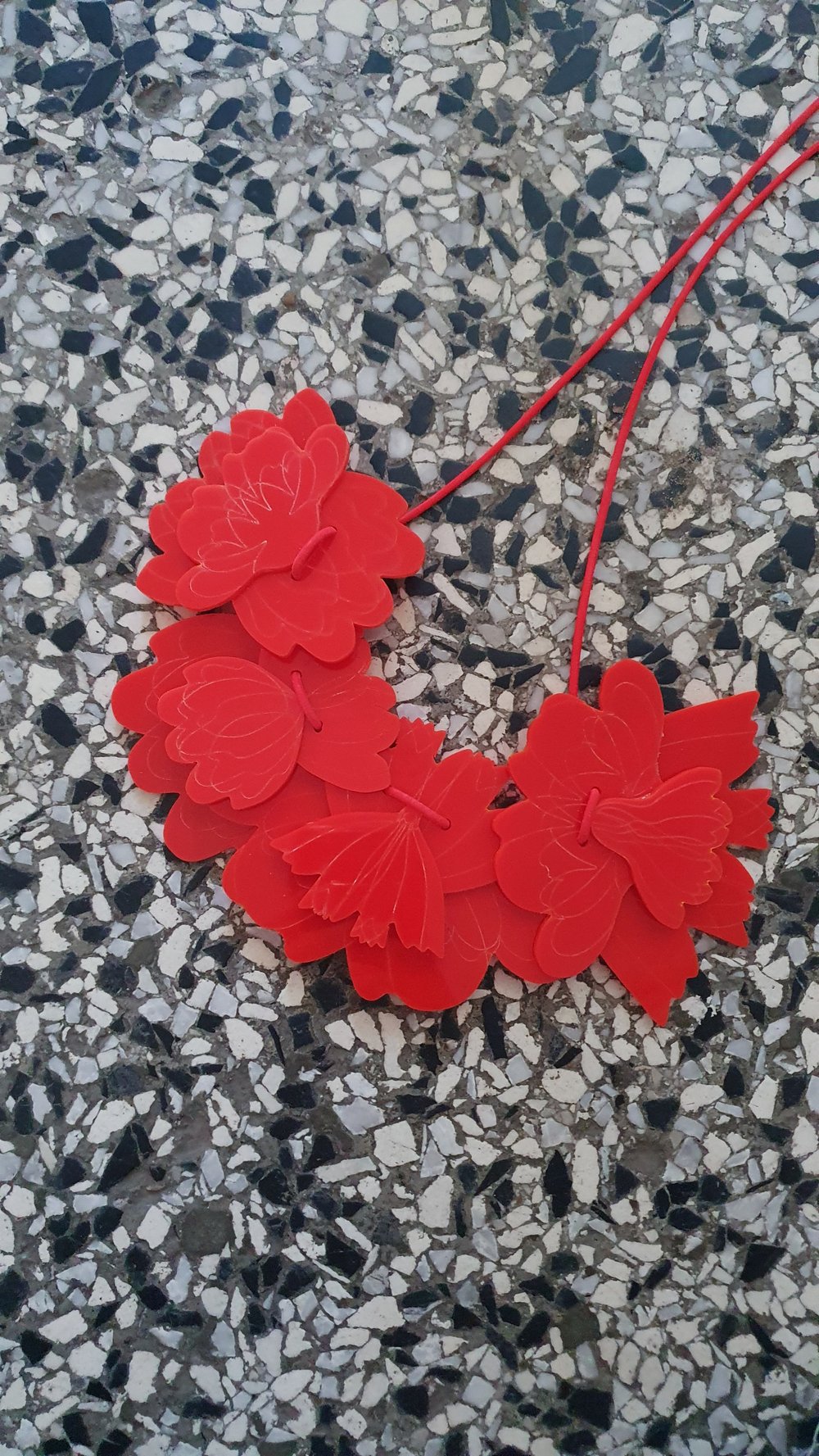 ogrlica CVET - RDEČA // BLOSSOM necklace - RED