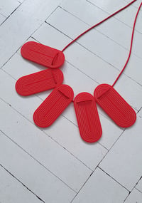 Image 2 of ogrlica GOTIK - RDEČA // GOTIK necklace - RED