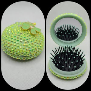 Image of Compact Mirror/Brush
