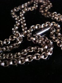 Image 2 of EDWARDIAN 9CT ROSE YELLOW GOLD SOLID CHAIN 20 INCHES 10.8g BAREL CLASP AND TAG