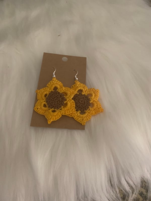 Image of sunflower earrings