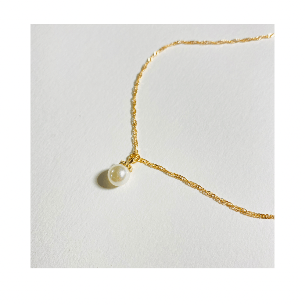 Image of Classic Pearl Water Wave Necklace