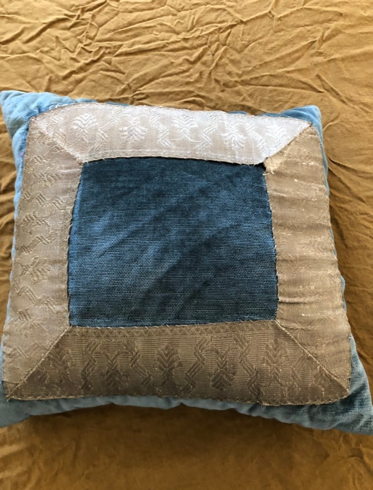 Image of Coussin velours bleu