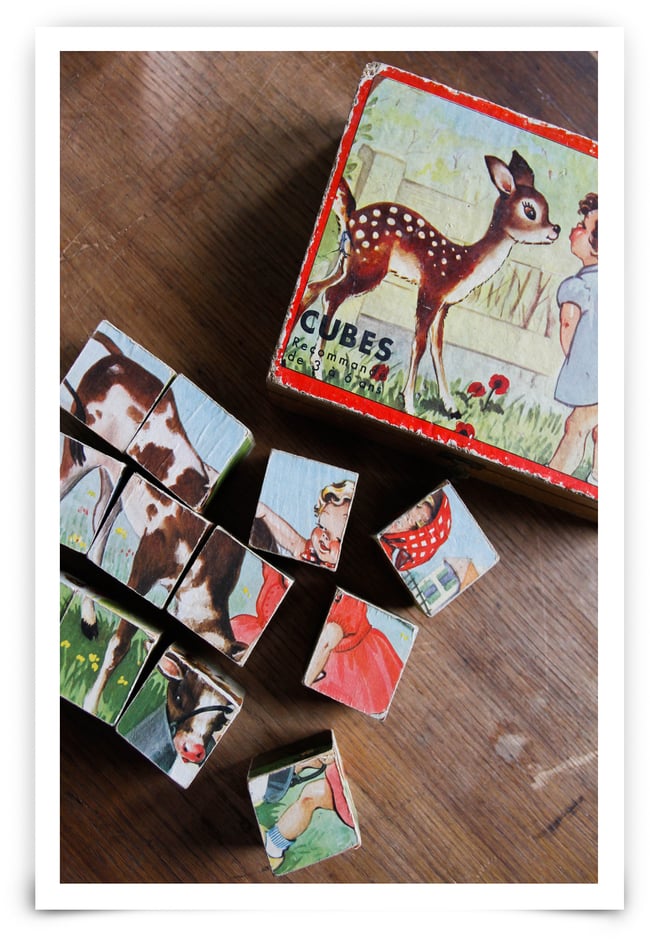Boîte de cubes en bois