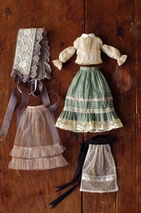 Image 4 of "Annie" dress set