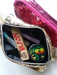 Image 3 of makeup bag