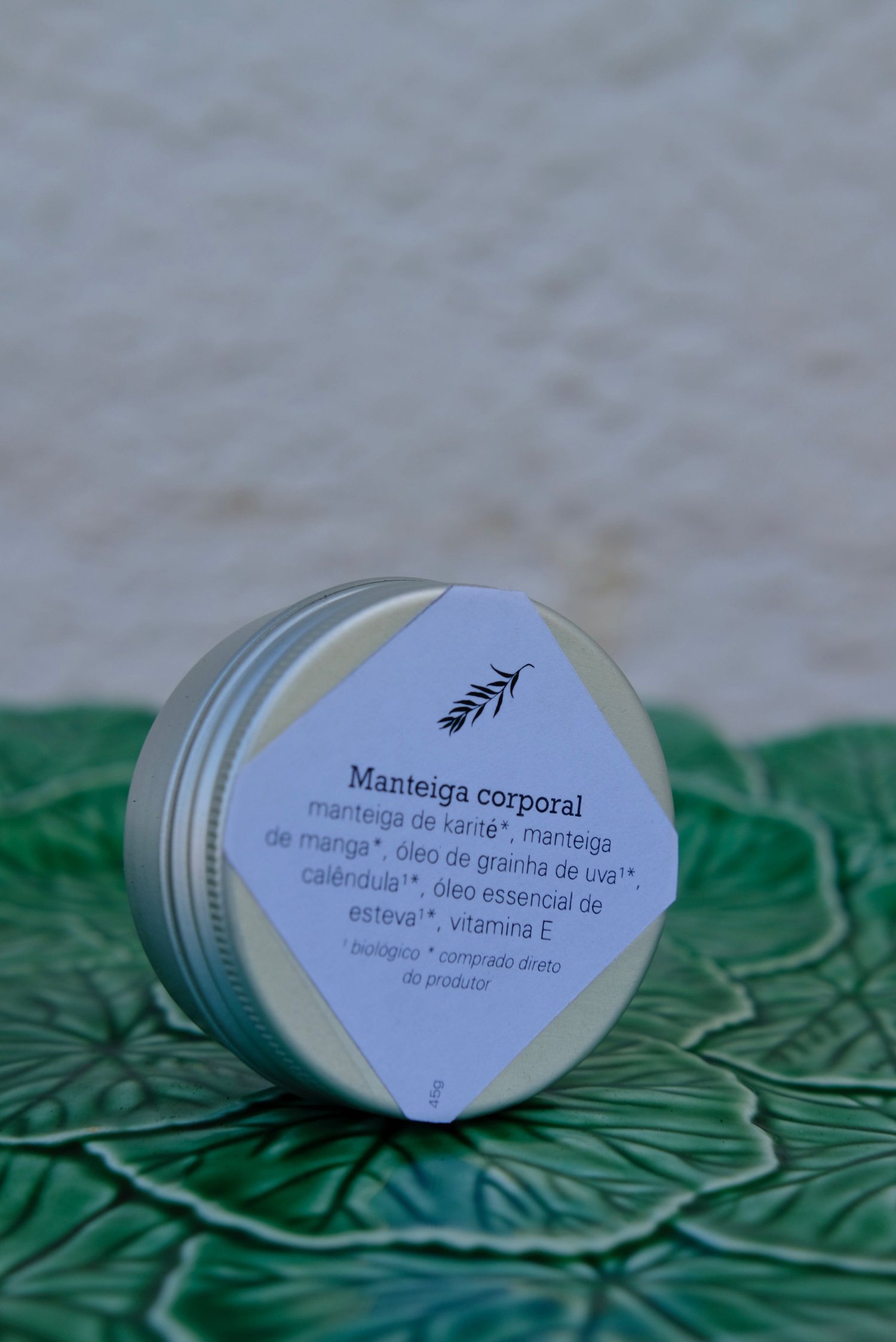 Manteiga corporal ~ gerânio rosa + cidreira / Whipped body butter ~rose geranium + lemon balm