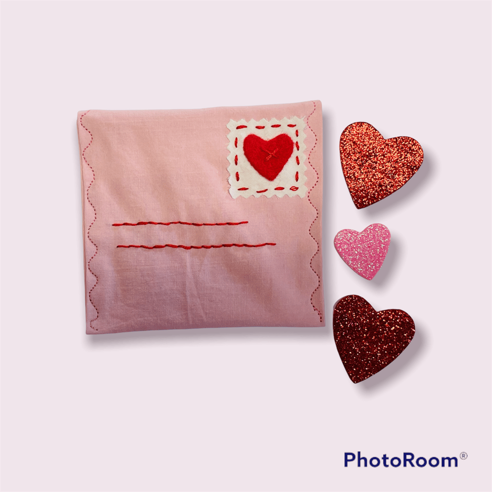 Image of Pink Gift Envelope with Heart
