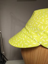 Image 2 of Cotton cycling cap - lines on lime