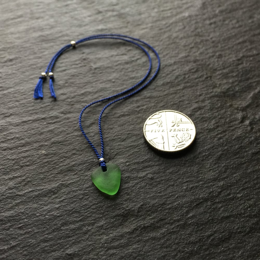 Image of Tiny bright green sea glass bracelet