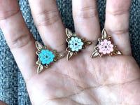 Image 2 of Flower Triangle Fillers