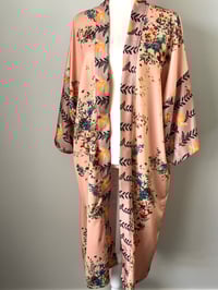 Image 1 of Kimono Peachy Floral with Taupe Trim