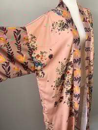 Image 3 of Kimono Peachy Floral with Taupe Trim